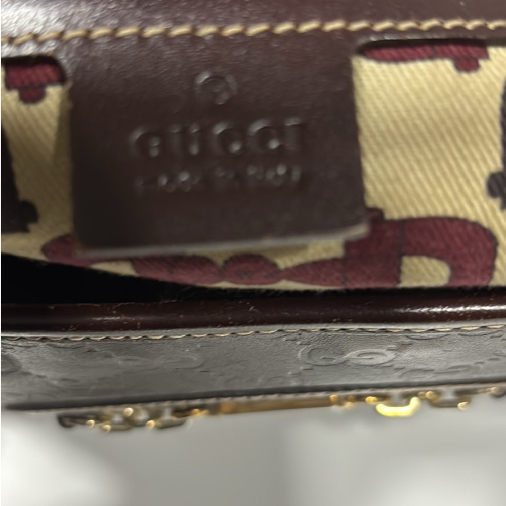 Gucci Brown Hobo Shoulder Bag with Gold Emblem - Picture 3 of 7